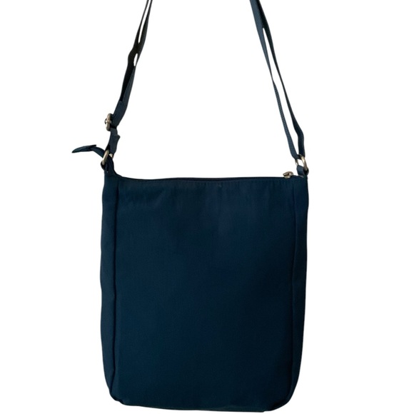 BAGGALLINI Women’s Town Bagg Adjustable Crossbody Black Like New - Picture 3 of 6